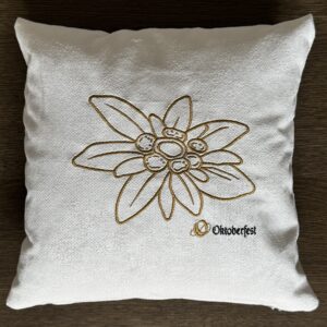 Oktoberfest Designer Kissenbezug "Edelweiß" - hellbeige
